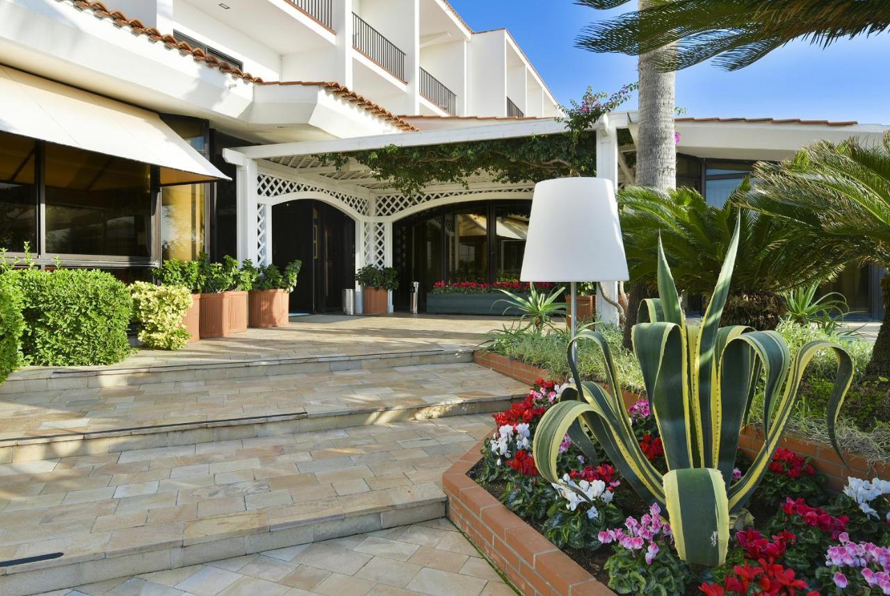 Hotel Schuhmann Paestum Exteriör bild